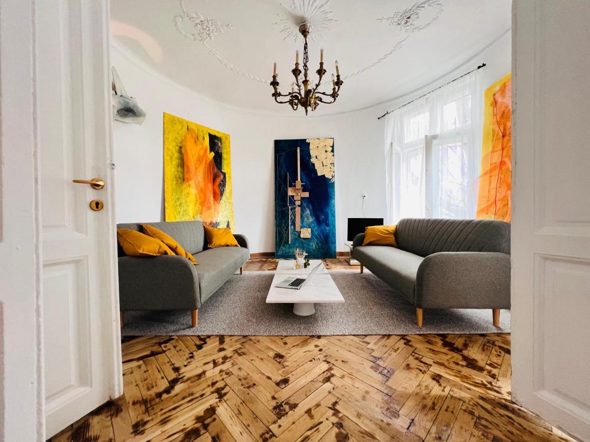 Sada Art Gallery Apartment Bucureşti Ngoại thất bức ảnh