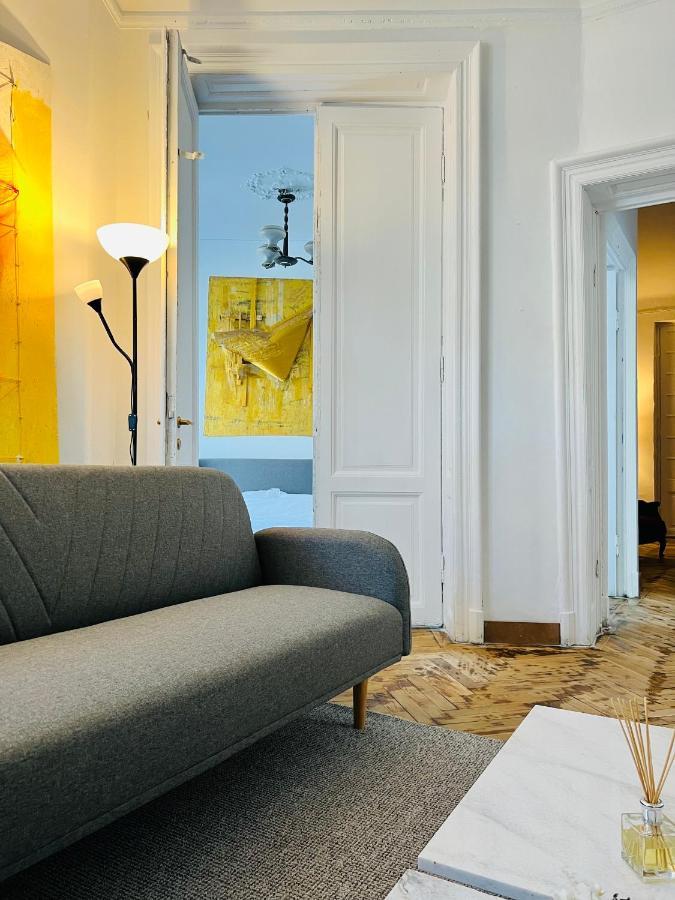 Sada Art Gallery Apartment Bucureşti Ngoại thất bức ảnh