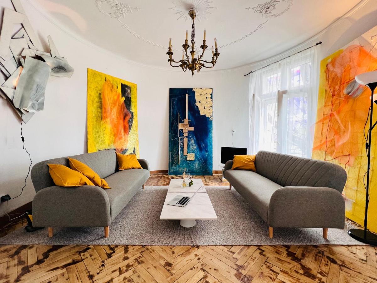 Sada Art Gallery Apartment Bucureşti Ngoại thất bức ảnh