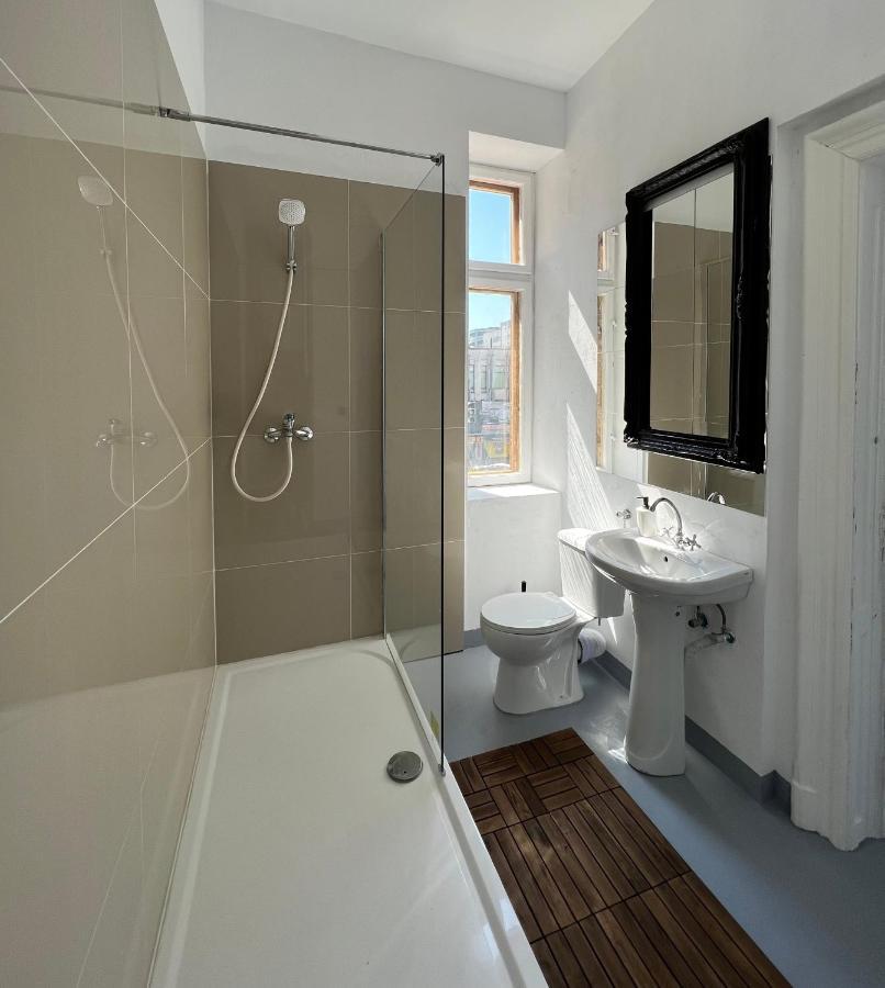 Sada Art Gallery Apartment Bucureşti Ngoại thất bức ảnh